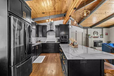 2555 Old Military Road, Central Point, OR 97502 - Photo 5