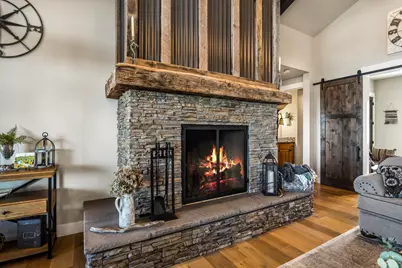 16368 SW Hat Rock Loop, Powell Butte, OR 97753 - Photo 17