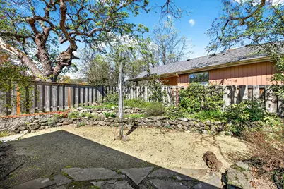 1027 Oak Knoll Drive, Ashland, OR 97520 - Photo 41