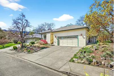 1027 Oak Knoll Drive, Ashland, OR 97520 - Photo 3