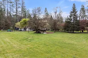 315 Queens Branch Rd, Rogue River, OR 97537 - Photo 33