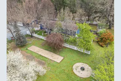 315 Queens Branch Road, Rogue River, OR 97537 - Photo 3
