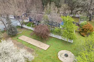 315 Queens Branch Rd, Rogue River, OR 97537 - Photo 3