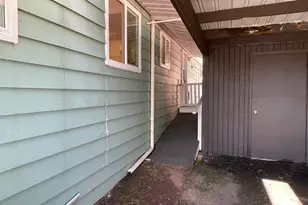 1055 N 5th, Jacksonville, OR 97530 - Photo 19