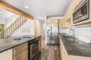 3020 NW Clubhouse Dr, Bend, OR 97703 - Photo 21