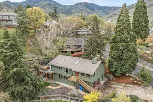 400 Fernwood Dr, Ashland, OR 97520 - Photo 49