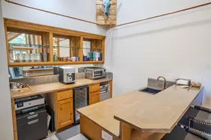 41650 Clover Creek Rd, Klamath Falls, OR 97601 - Photo 39