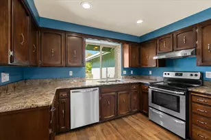 2384 Amaryllis St, Medford, OR 97504 - Photo 17