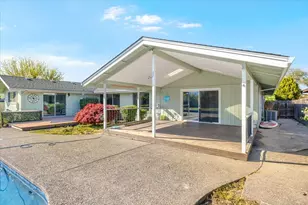 2384 Amaryllis St, Medford, OR 97504 - Photo 35