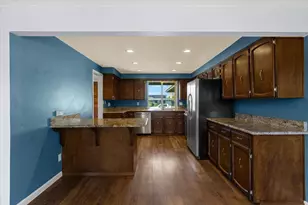 2384 Amaryllis St, Medford, OR 97504 - Photo 13