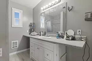 3828 NE 45th St, Redmond, OR 97756 - Photo 11