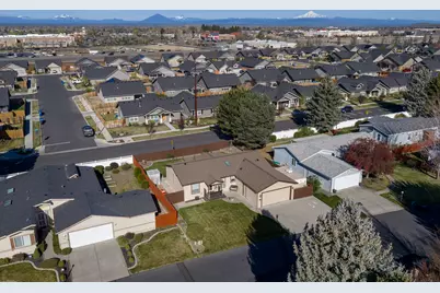 1745 NE 6th Street, Redmond, OR 97756 - Photo 27