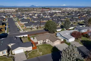 1745 NE 6th St, Redmond, OR 97756 - Photo 27