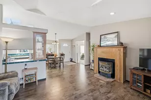 1745 NE 6th St, Redmond, OR 97756 - Photo 11