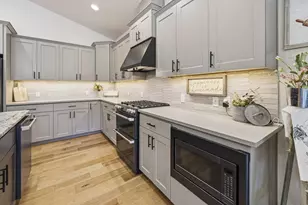 3638 SW 45th St, Redmond, OR 97756 - Photo 9