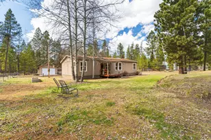 56005 Browning Dr, Bend, OR 97707 - Photo 3