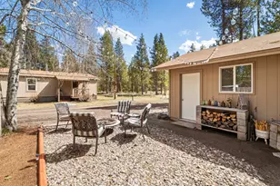 56005 Browning Dr, Bend, OR 97707 - Photo 11