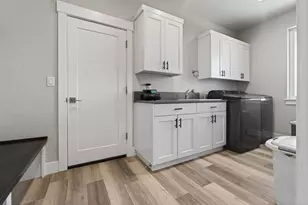 4637 SW Antelope Ave, Redmond, OR 97756 - Photo 31