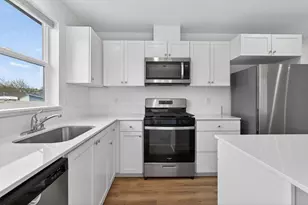 750 NE Rickenbacker Rd, Madras, OR 97741 - Photo 3