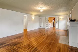726 NW Birch Ave, Redmond, OR 97756 - Photo 5