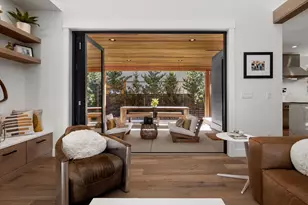 19896 Alderwood Cir, Bend, OR 97702 - Photo 11