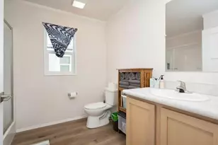 460 Arnos St, Talent, OR 97540 - Photo 9