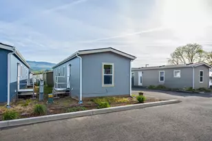 460 Arnos St, Talent, OR 97540 - Photo 1