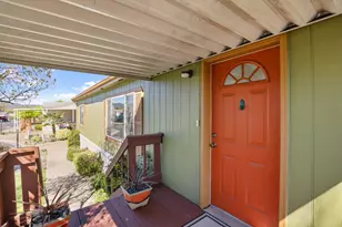 2111 Kings Hwy, Medford, OR 97501 - Photo 7