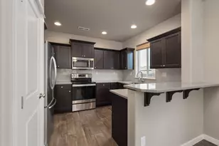 2557 NW Spruce Pl, Redmond, OR 97756 - Photo 7