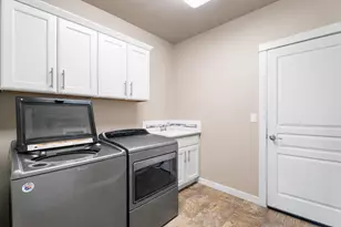 4485 SW Salmon Ave, Redmond, OR 97756 - Photo 29