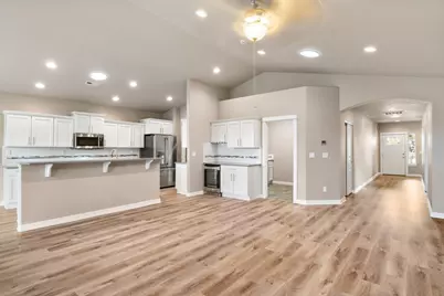 4485 SW Salmon Avenue, Redmond, OR 97756 - Photo 7