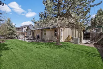 927 SE Briarwood Court, Bend, OR 97702 - Photo 33