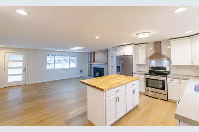 1382 NE Drost Drive, Bend, OR 97701 - Photo 9