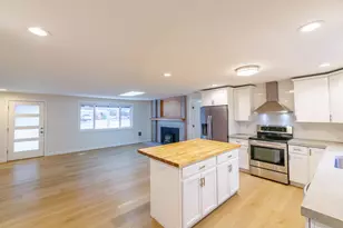 1382 NE Drost Dr, Bend, OR 97701 - Photo 9