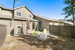 60411 Hedgewood Ln, Bend, OR 97702 - Photo 35