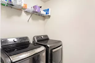 60411 Hedgewood Ln, Bend, OR 97702 - Photo 31