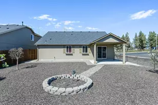 3312 NW Dogwood Ave, Redmond, OR 97756 - Photo 9