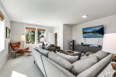 3352 NW Fairway Heights Drive, Bend, OR 97703 - Photo 21