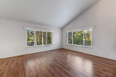 1245 Valley View Drive, Medford, OR 97504 - Photo 5