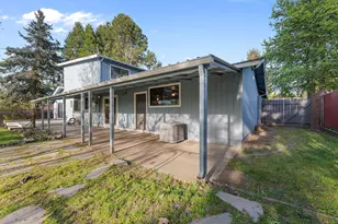 1245 Valley View Dr, Medford, OR 97504 - Photo 23