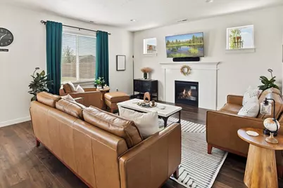 1592 NW Varnish Place, Redmond, OR 97756 - Photo 9