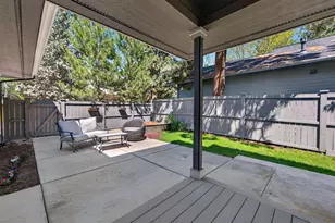 2484 NW Sacagawea Ln, Bend, OR 97703 - Photo 27