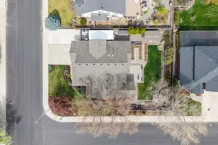 2546 NW 22nd St, Redmond, OR 97756 - Photo 53