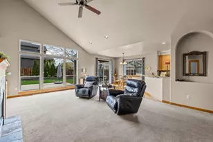 2546 NW 22nd St, Redmond, OR 97756 - Photo 13