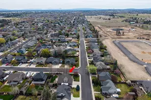 2546 NW 22nd St, Redmond, OR 97756 - Photo 57