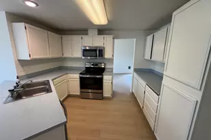 2014 NE Taylor Ct, Bend, OR 97701 - Photo 7