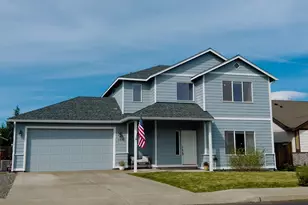 2475 NE 7th Ln, Redmond, OR 97756 - Photo 1
