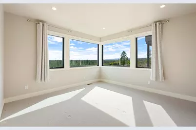 19155 Gateway Loop, Bend, OR 97702 - Photo 23