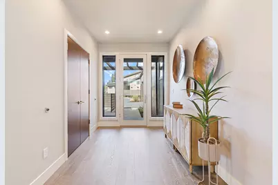 19155 Gateway Loop, Bend, OR 97702 - Photo 7