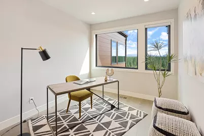 19155 Gateway Loop, Bend, OR 97702 - Photo 21